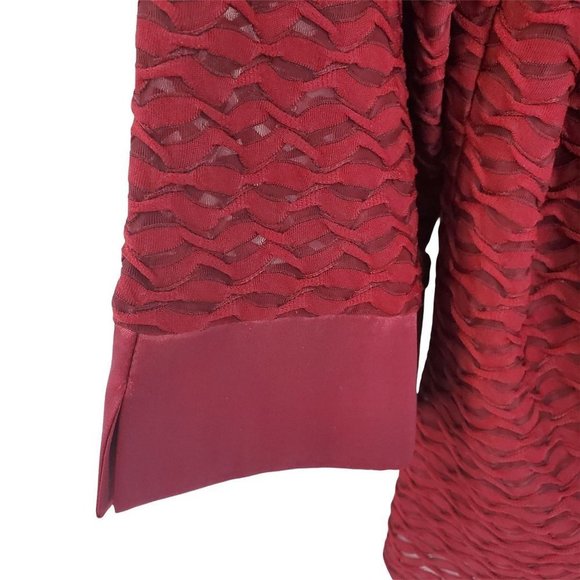 Vintage  Laura Plus Button Front Shirt with Pointed Collar - Picture 5 of 7